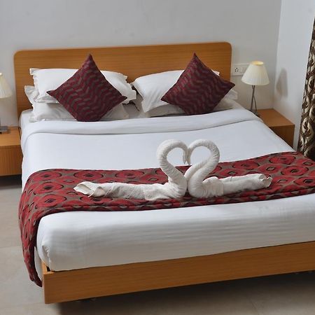 Hotel Sunkissed Plaza Calangute Exterior foto