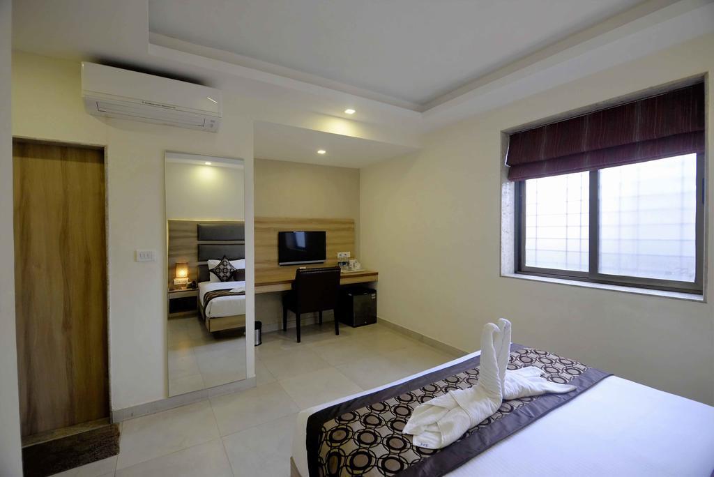 Hotel Sunkissed Plaza Calangute Exterior foto